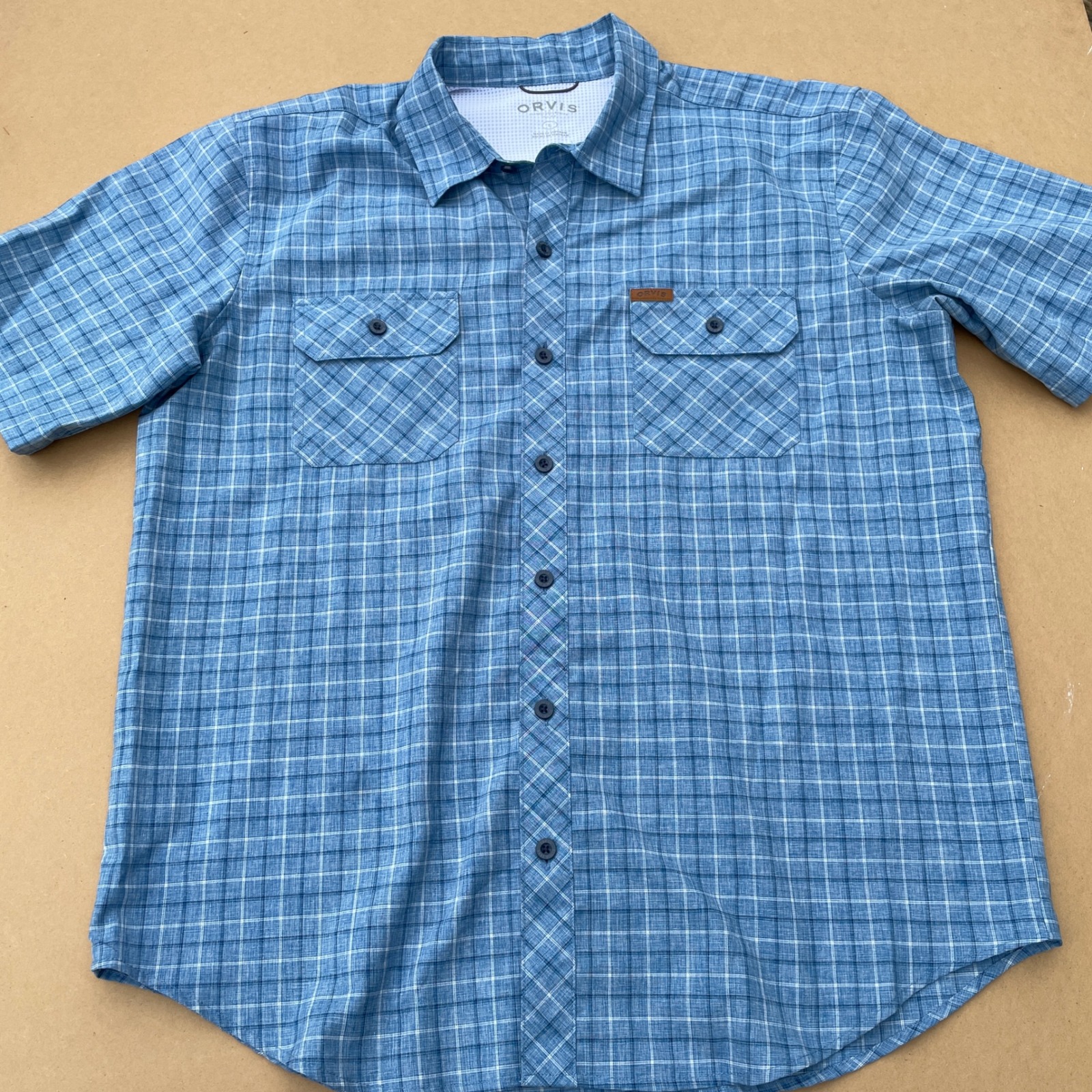 Orvis Button Up Shirt Mens L Blue Plaid Short Sleeve Hiking Fishing Dual Pockets